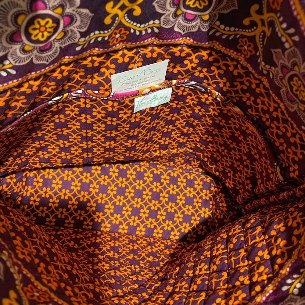 Vera Bradley Toggle Tote Bag - Multicolor. New . Beautiful older pattern. - Picture 4 of 4